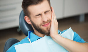 علائم عفونت دندان عقل و گوش