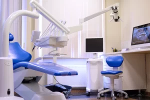مجهزترین کلینیک دندانپزشکی نزدیک شهرک آزمایش